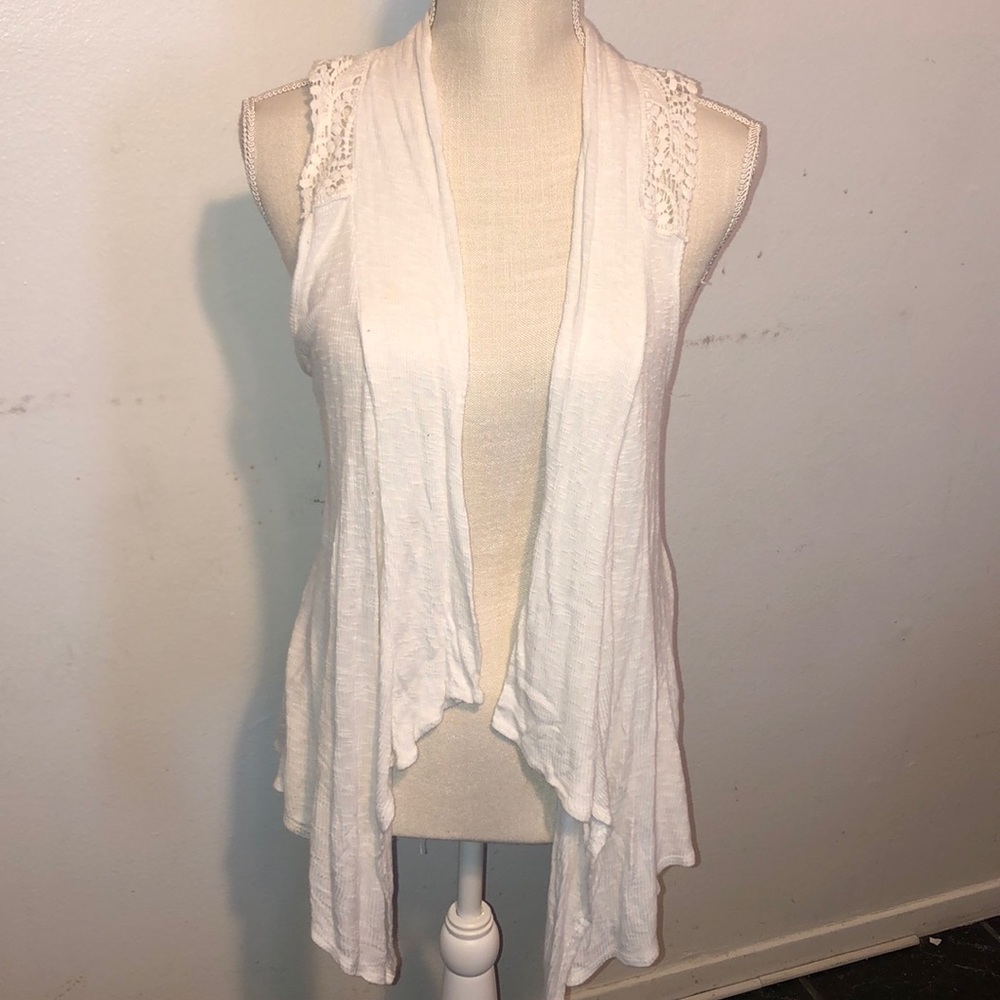 Flowy crochet vest light sweater